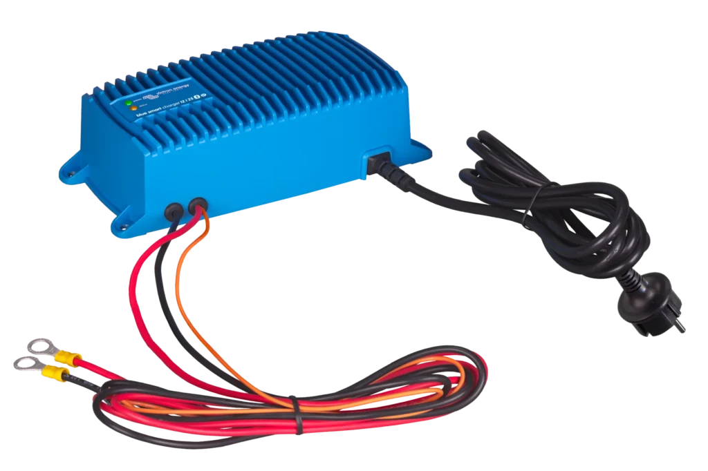 12/25 Blue Smart IP67 Charger 24/12 (1+Si)