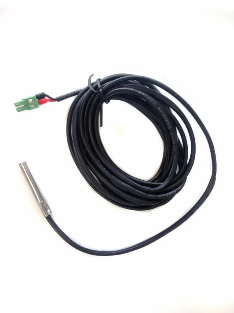 Victron BlueSolar PWM-LCD&USB Sıcaklık Sensörü — BlueSolar PWM-Pro
