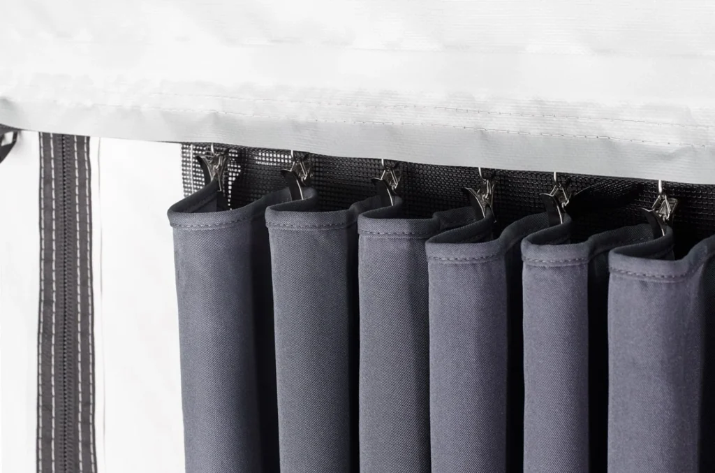 Thule Curtains