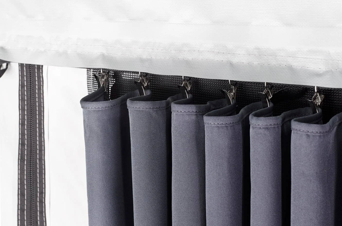 Thule Curtains