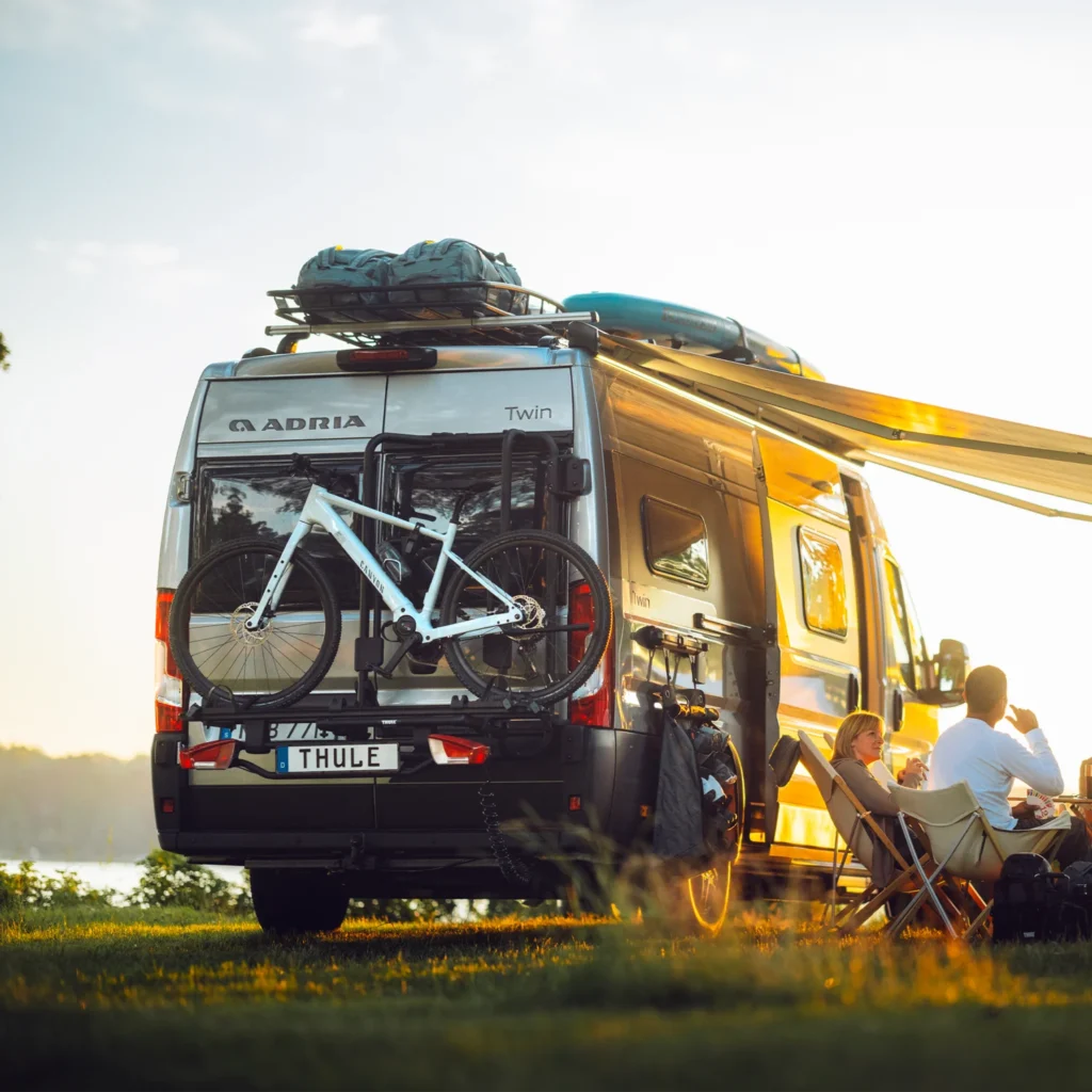 Thule Mounting Rail | Top + Bottom Black (Ducato/Jumper/Boxer from 2007 onwards)
