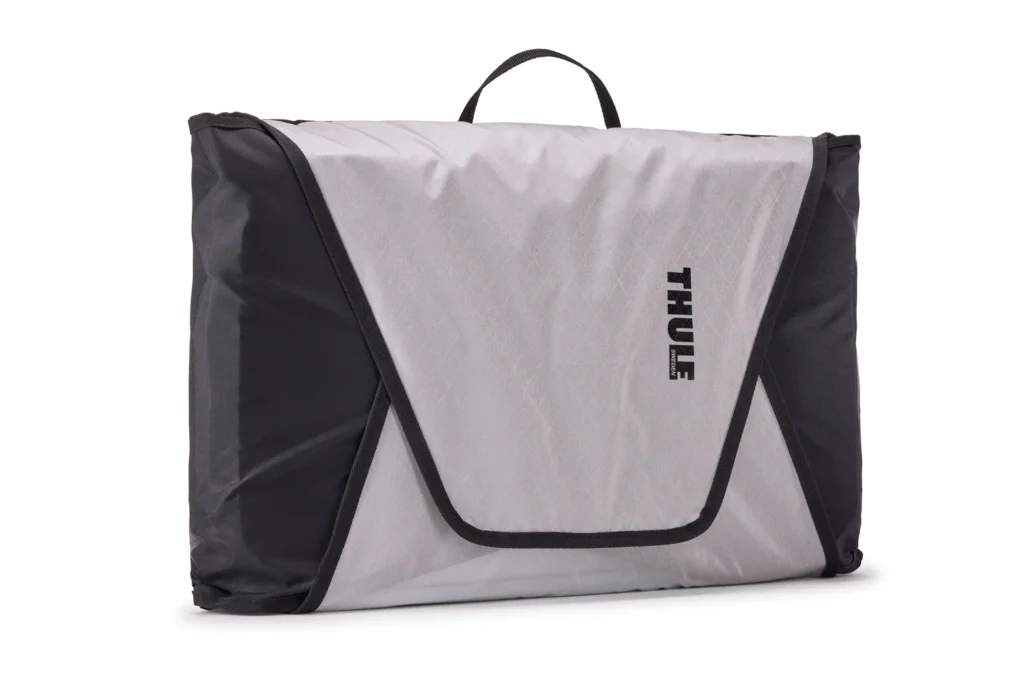 Thule garment folder